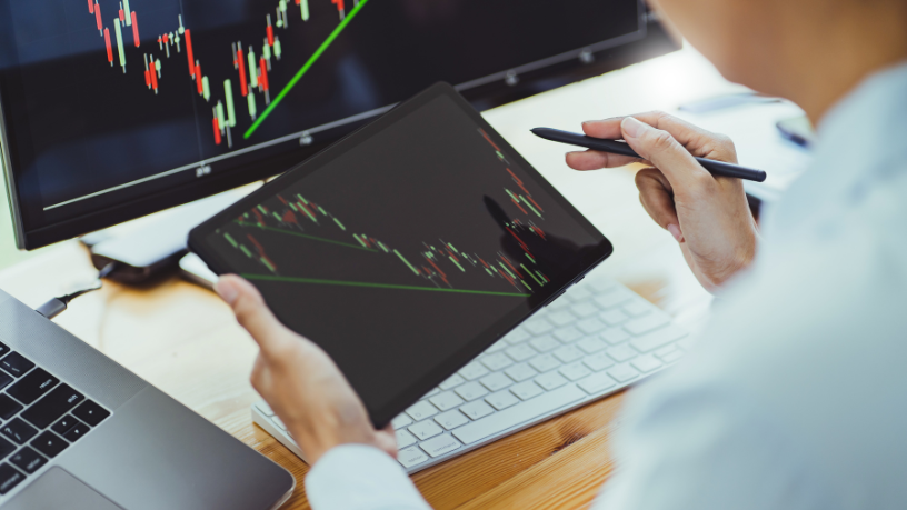 Rodrigo Balassiano explica os mecanismos legais que permitem aos fundos estruturados gerenciar inadimplência em larga escala.