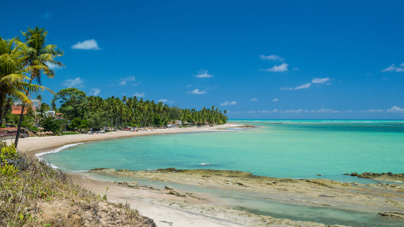 O azul de Maragogi e suas piscinas naturais destacados por Leonardo Rocha de almeida.