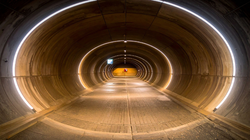 O Congresso Mundial de Túneis em Dubai reúne especialistas com foco em gasodutos transcontinentais, segundo Paulo Roberto Gomes Fernandes.